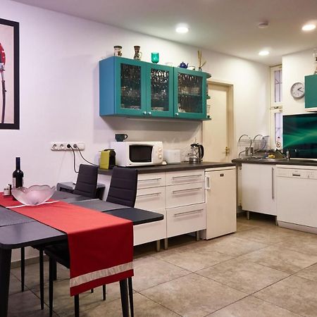 Ili Apartment บูดาเปสต์ ภายนอก รูปภาพ