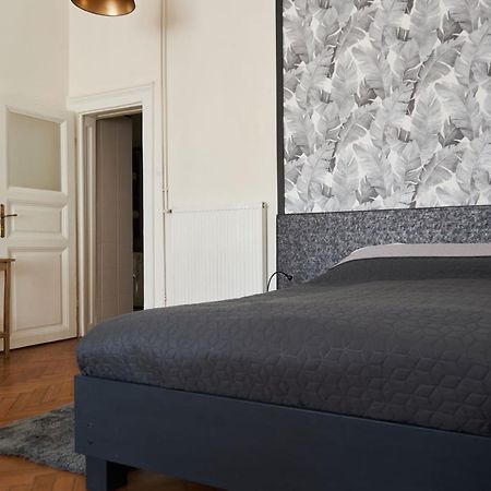 Ili Apartment บูดาเปสต์ ภายนอก รูปภาพ