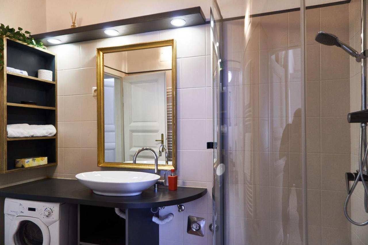 Ili Apartment บูดาเปสต์ ภายนอก รูปภาพ